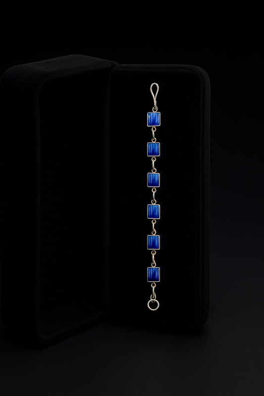 Timeless Elegance – Lapis Lazuli & Silver Link Bracelet