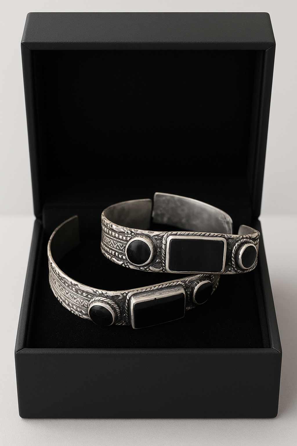 Silver plates bracelets